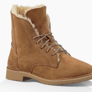Ugg Quincy Boots